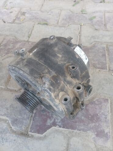 каропка на хово: Генератор Mercedes-Benz Оригинал — 2