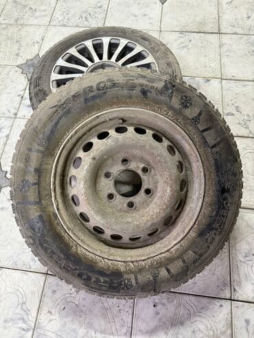 спринтер казирок: Дөңгөлөктөр монтажда 205 / 75 / R 16, Кыш, Колдонулган, 1 даана, Жүк ташуучу унаалар/Автобустар, Куйма, тешиктери - 6 — 1