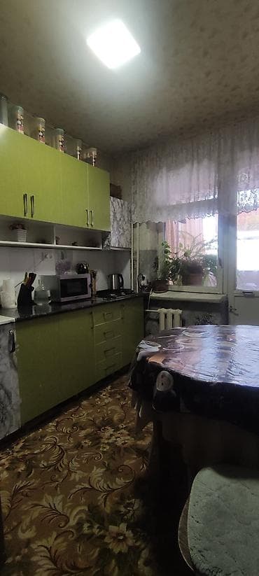 квартира центр: 3 комнаты, 83 м², 105 серия, 2 этаж, Косметический ремонт — 1