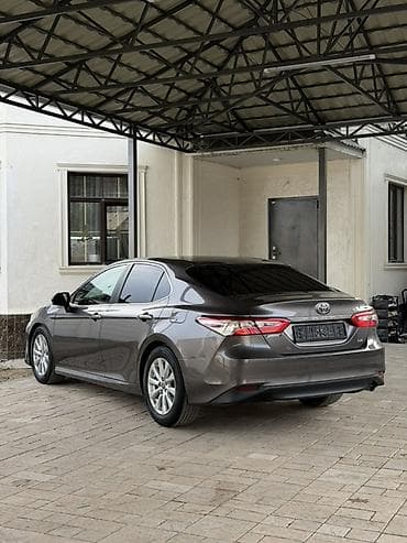 Toyota: Toyota Camry: 2017 г., 2.5 л, Автомат, Бензин, Седан — 2
