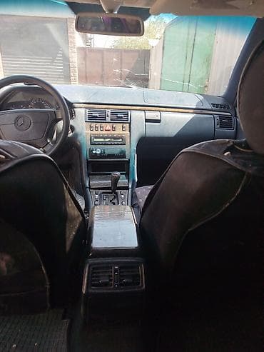 b class: Mercedes-Benz E-Class: 1998 г., 3 л, Универсал — 5