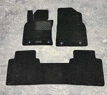 парк яндекс: Ворсовые Полики Для салона Lexus, цвет - Черный — 1