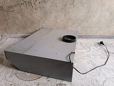 вытяжка для кухни 50 50: Вытяжка для кухни, в отличном рабочем состоянии, ширина 47см, глубина — 4