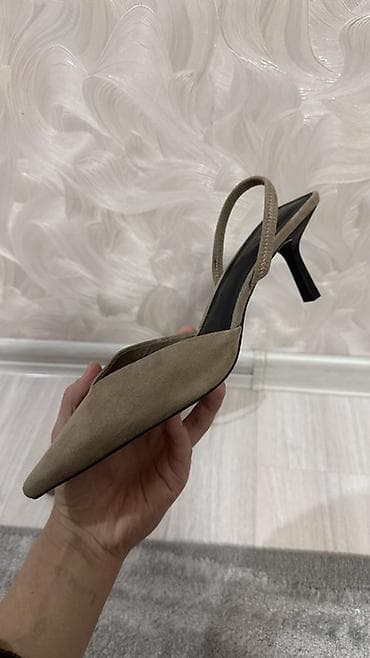 кийит: Туфли-слінги H&M, размер 40. - Модель: закрытый острый нос — 3