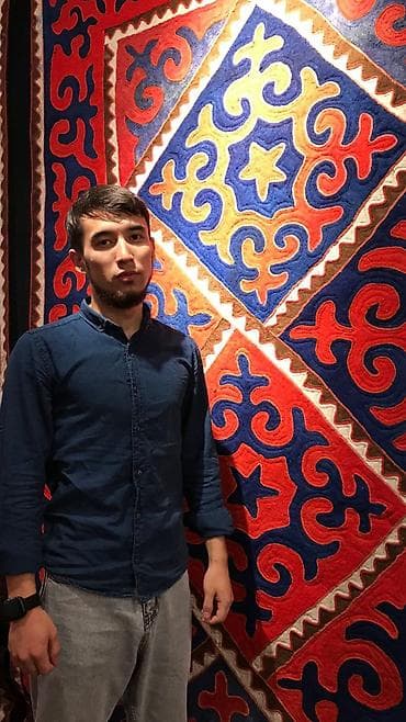 Резюмелер: Сатуу боюнча менеджер, Тажрыйбасы 5 жылдан жогору, Эркек — 2