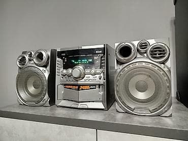 jbl 725: Продаю недорого JVC музыкальный центр есть AUX есть и другие муз — 1