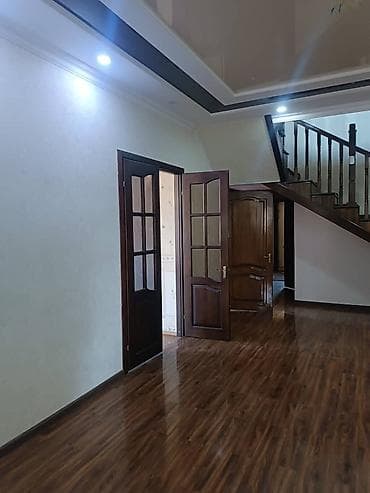 2х: 254 м², 7 комнат, Забор, огорожен, Парковка, Утепленный — 3