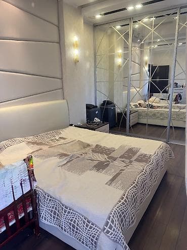 Квартиры: 4 комнаты, 135 м², Элитка, 8 этаж — 4