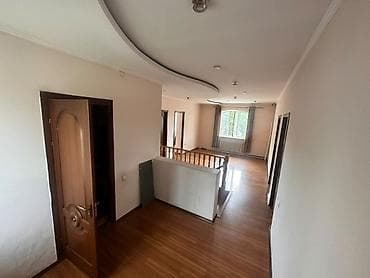 Дома: 70 м², 4 комнаты, ул. Баялинова / Орозбекова, Семейным — 5