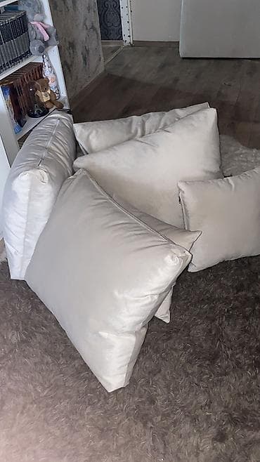 sofa bed: Диван раскладной, буквой П. Очень качественный. Все чехлы снимаются — 3