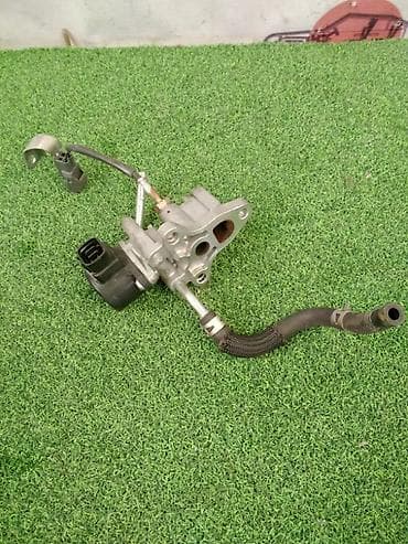 Клапан EGR для Toyota Sienta NCP81, двигатель 1NZ-FE, год 2004 at lalafo.kg Клапан EGR для Toyota Sienta NCP81, двигатель 1NZ-FE, год 2004