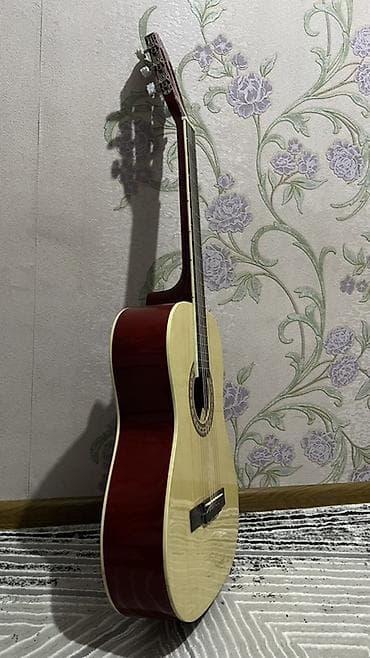 куплю гитару: Классическая акустическая гитара 4/4 - Тип: классическая — 2