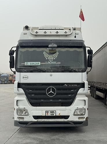 стрим 2 куб: Тягач, Mercedes-Benz, 2004 г., Тентованный — 1