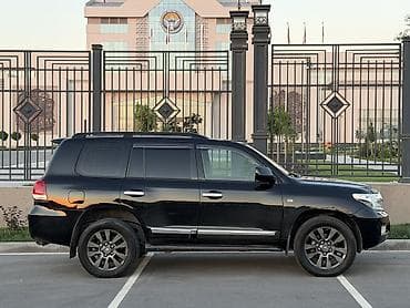 Продажа авто: Toyota Land Cruiser: 2009 г., 4.7 л, Автомат, Газ, Внедорожник — 4