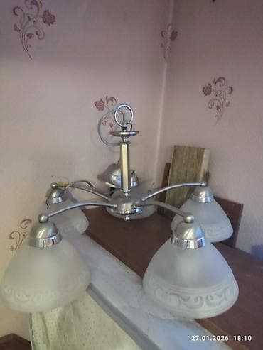 Люстры: Потолочная люстра на 5 плафонов. - Стиль: классика/неоклассика. - — 1