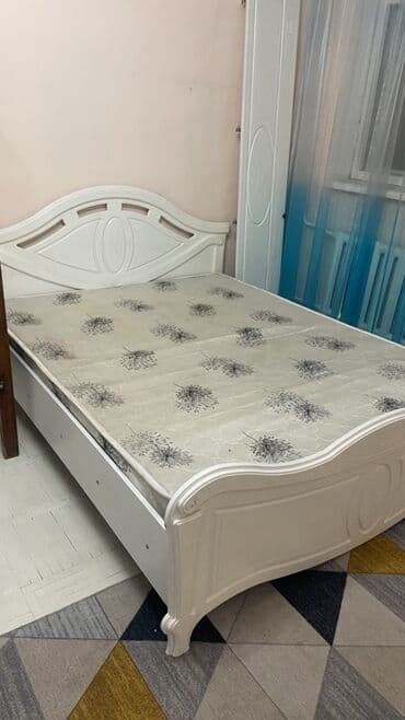 Шкафы: Кровать двуспальная с матрасом в идеальном состоянии из минусов — 3