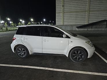 бюджетные авто: Toyota Ist: 2003 г., 1.5 л, Автомат, Бензин, Хэтчбэк — 1