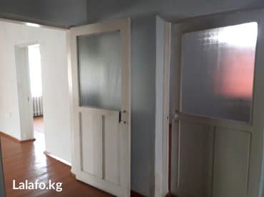 сарай куплю: Продаю 4-х комнатный кирпичный дом. кухня, баня. На одном участке — 5