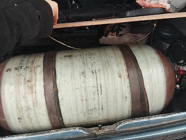 Автокосметика: Баллон для ГБО (газобаллонного оборудования) для автомобиля.
100л — 1