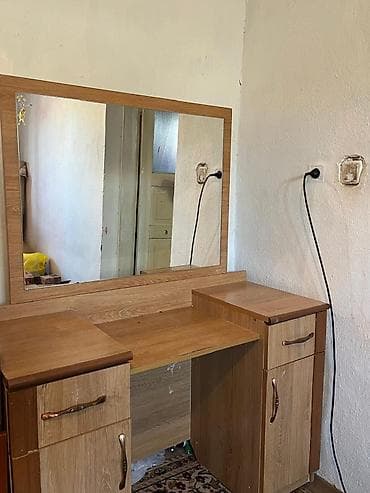 bed table: Туалетный столик, С зеркалом, цвет - Коричневый, ЛДСП — 3