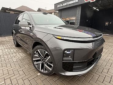 Lixiang: Lixiang L6: 2024 г., 1.5 л, Автомат, Электромобиль, Универсал — 1