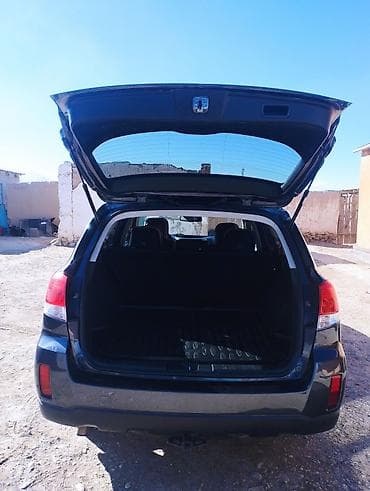 Subaru Outback: 2010 г., 2.5 л, Автомат, Бензин, Универсал