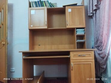 письменные столы: Компьютерный стол в хорошем состоянии и качестве — 1