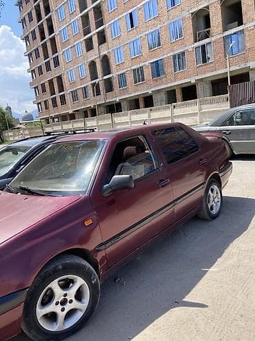 byd plus: Volkswagen Vento: 1992 г., Седан — 4