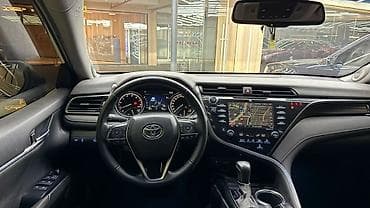 prius prime: Toyota Camry: 2018 г., Автомат, Седан — 5