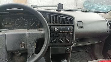 Volkswagen Passat Variant: 1990 г., 1.8 л, Кол менен иштөөчү, Бензин, Универсал — 4