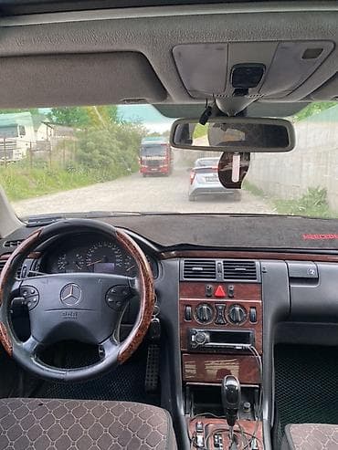 camry 2010: Mercedes-Benz E-Class: 1999 г., 2.4 л, Автомат, Бензин, Седан — 9