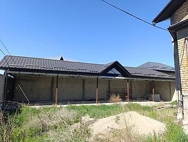 Үйлөрдү сатуу: Просторный кирпичный дом с огороженной территорией и хозпостройками — 4