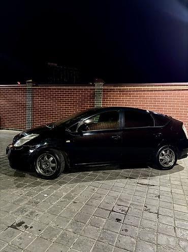 tesla model: Toyota Prius: 2004 г., 1.5 л, Вариатор, Гибрид, Хэтчбэк — 10