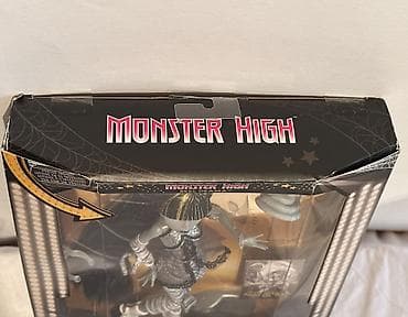 Оюнчуктар: Продам или обменяю Клео де Ниль monster high reel drama 2025 на Лагуну — 2