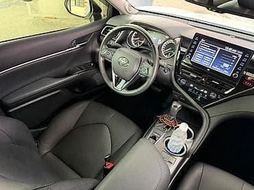 Транспорт: Toyota Camry: 2023 г., 2.5 л, Автомат, Бензин, Седан — 6