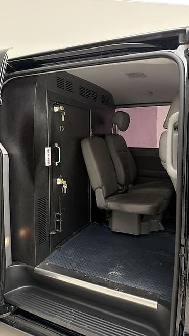 гранд старекс фото: Hyundai H-1: 2019 г., 2.5 л, Автомат, Дизель, Фургон — 10