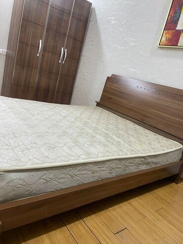 спалный кровать бу: Продаётся стильная и прочная кровать. Материал - натуральное дерево с — 2