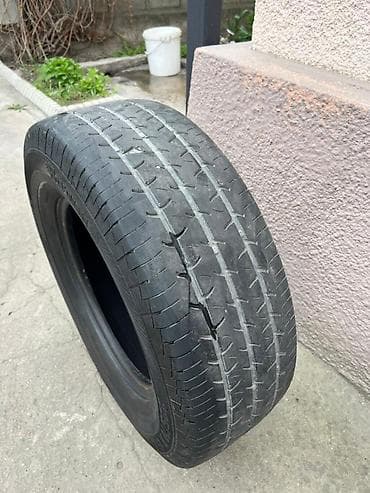 9 r20: 225/70/15С 3шт без шишек и порезов — 6