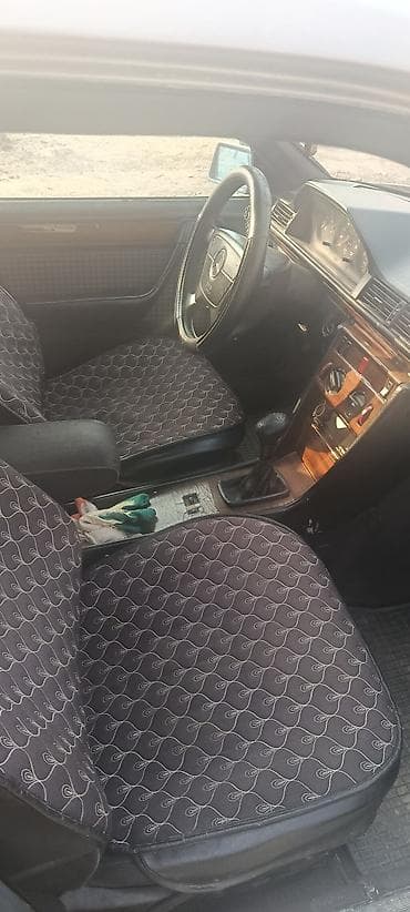 lexus e: Mercedes-Benz W124: 1991 г., 2 л, Механика, Бензин, Седан — 5