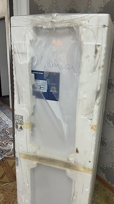 холодильники для авто: Холодильник Beko, Новый, Двухкамерный — 1