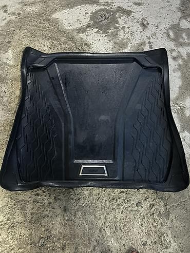 дуга на срв: Родные Резиновые Полики Для багажника BMW, цвет - Черный — 1