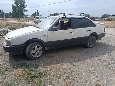 Унаа: Volkswagen Passat: 1989 г., Кол менен иштөөчү, Седан — 2