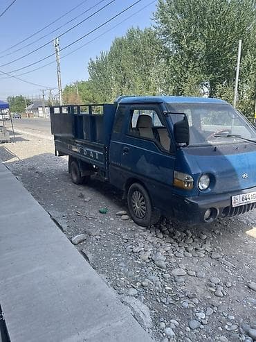 радиатор портер: Легкий грузовик, Hyundai, Стандарт, Б/у — 2
