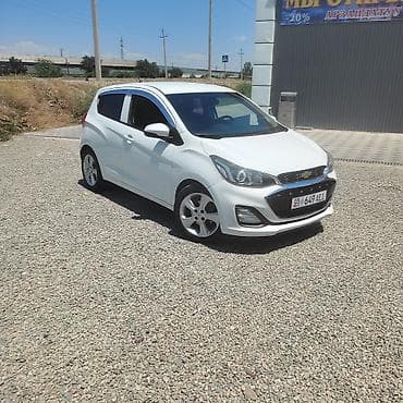 купить скричеры: Chevrolet Spark: 2018 г., 0.1 л, Автомат, Бензин, Хэтчбэк — 1