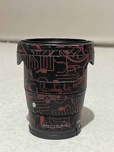 a 20: Sigma 16mm 
В отличном состоянии — 2