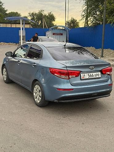 Kia Rio: 2015 г., 1.4 л, Автомат, Бензин, Седан — 2