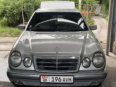 Mercedes-Benz E-Class: 1995 г., 3.2 л, Автомат, Бензин, Седан