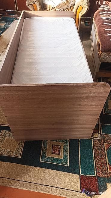 Балдар эмереги: Кровать длинна 1,65см.ширина 74см.высота с матрасом 55 см.В отличном — 2
