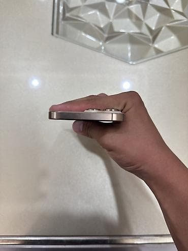айфон ks: IPhone 16 Pro Max, Б/у, 256 ГБ, Desert Titanium, Коробка, 94 % — 6