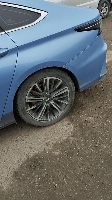 chery: Колеса в сборе 215 / 55 / R 18, Зима, Комплект, Легковые, Литые — 1